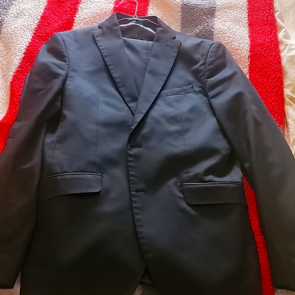 40R Zara Black Suit